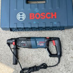 Bosch Electric Rotary Hammer 1”SDS $160.                        ⭕️PRECIO FIRME NADA MENOS