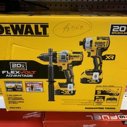 Dewalt New Kit Hammer Drill And Impact Batteries And Charger 