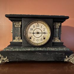 Antique Seth Thomas Mantle Clock