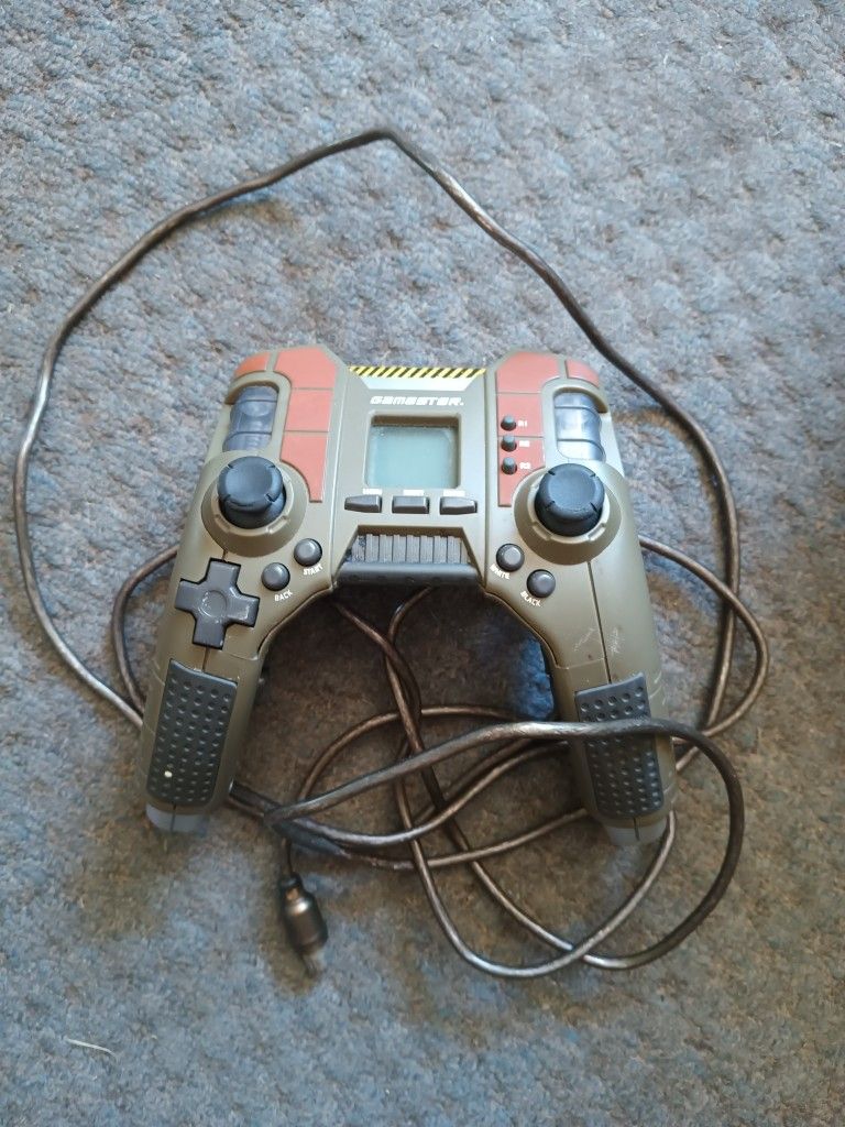 Radica Gamester FPS Master Pistol Grip Controller for Original Xbox Halo