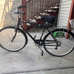 Schwinn Bike ( Men’s W/ Cargo Holder )
