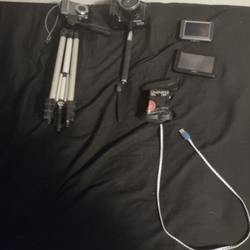 Five electronics cameras GPS will not separate