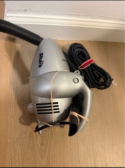 Shark Euro-Pro EP033 Canister Vacuum Cleaner 600W