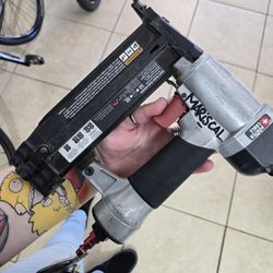 Porter Cable 2" Finish Nailer (BN200SB)