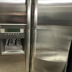 Refrigerator  Maytag Gold 