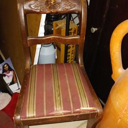 BEAUTIFUL ANTIQUE KIDS WOOD CHAIR GREAT CONDITION 8 FIRM LOOK MY POST TONS ITEMS