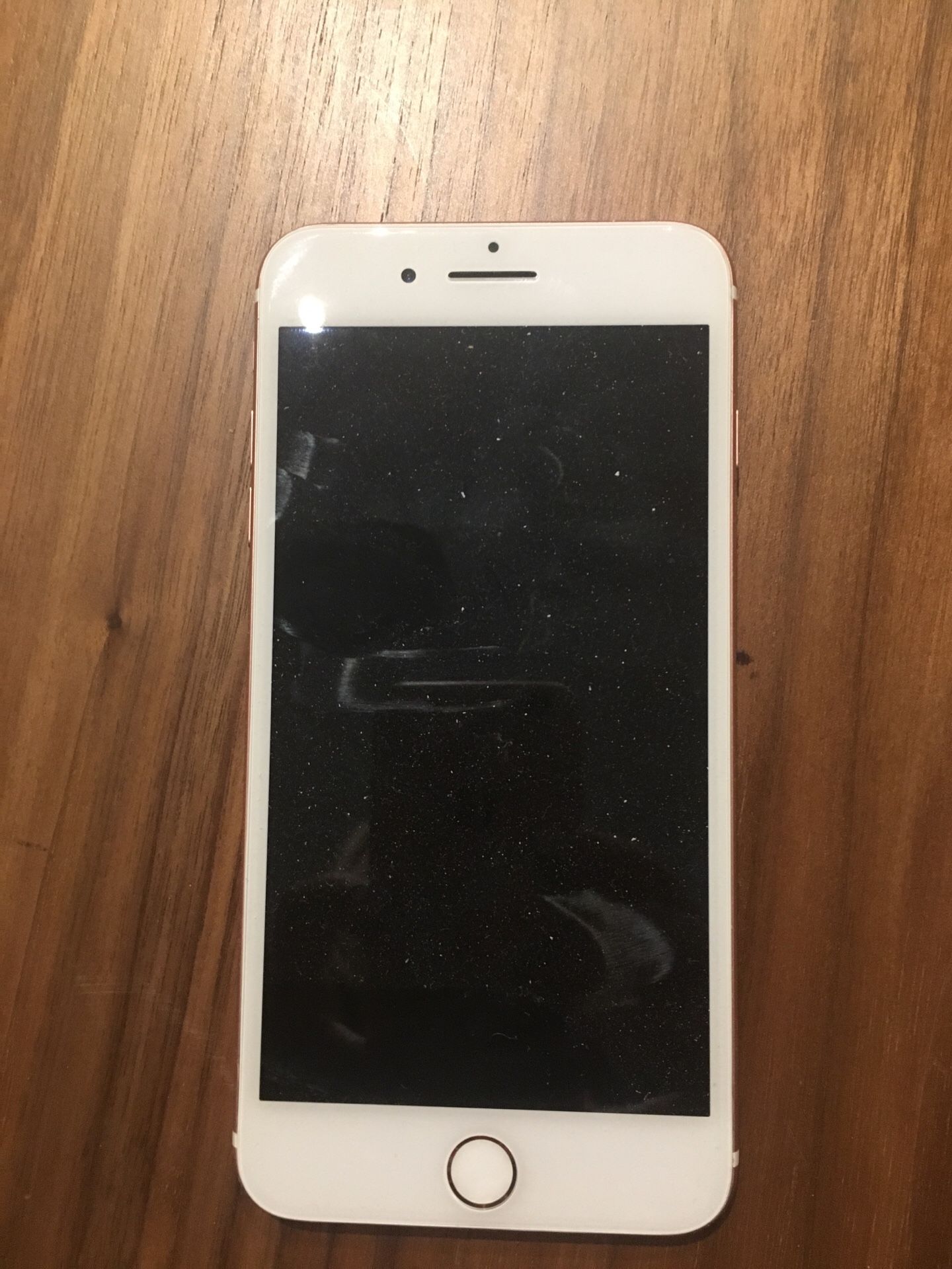 iPhone 7 Plus practically new no scratches no broken glass