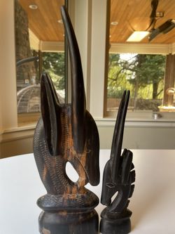 Stunning Carved Wood Decoration Mom and Kid Goats 