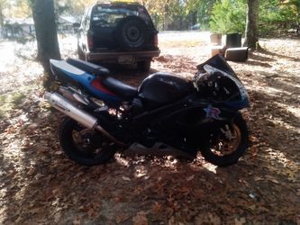 98 Suzuki TL 1000R superbike. Runs perfect.