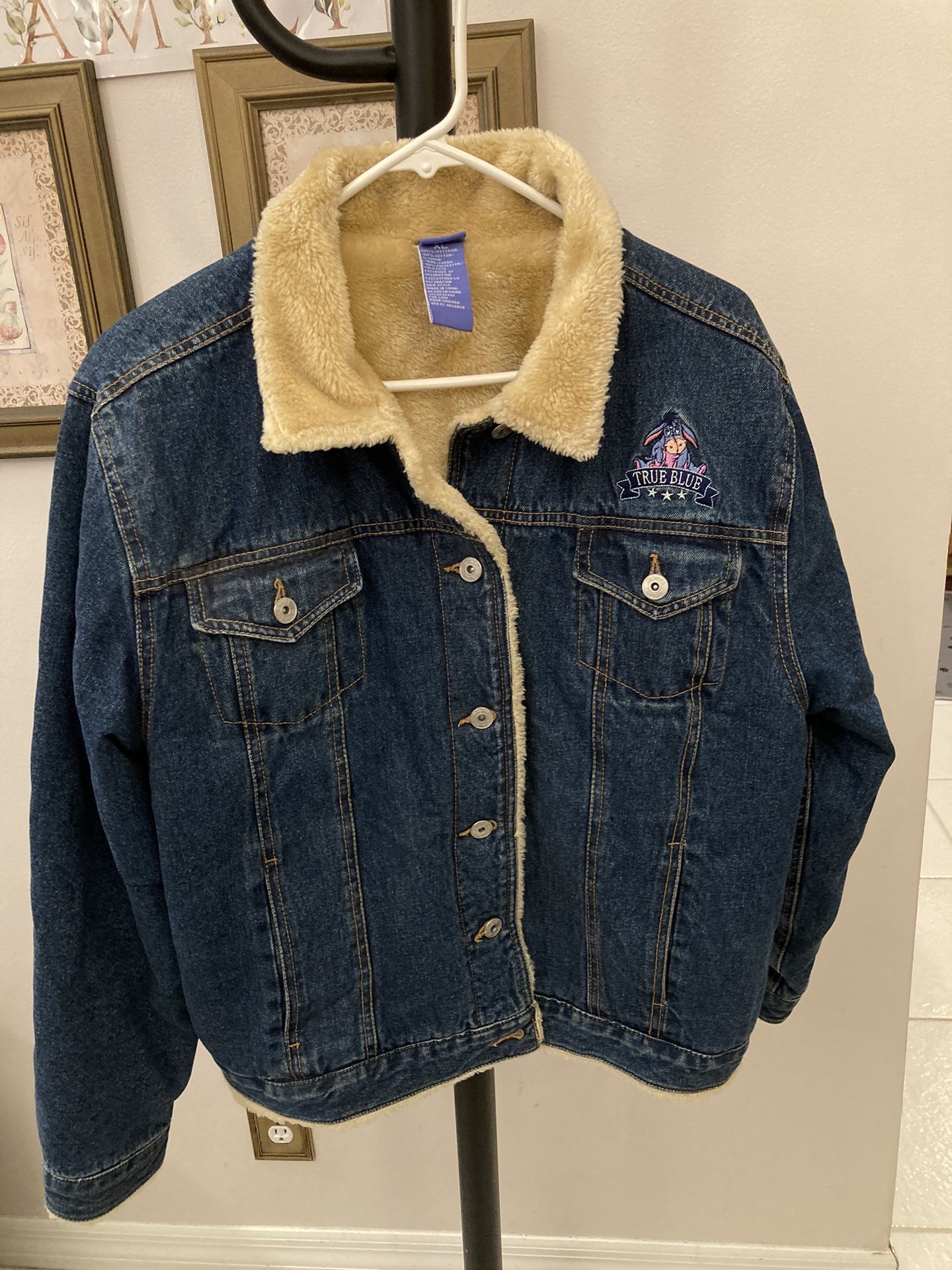 Disney EEYORE Denim Jacket XL True Blue Faux Fur Sherpa Lined Jean Jacket Vintage