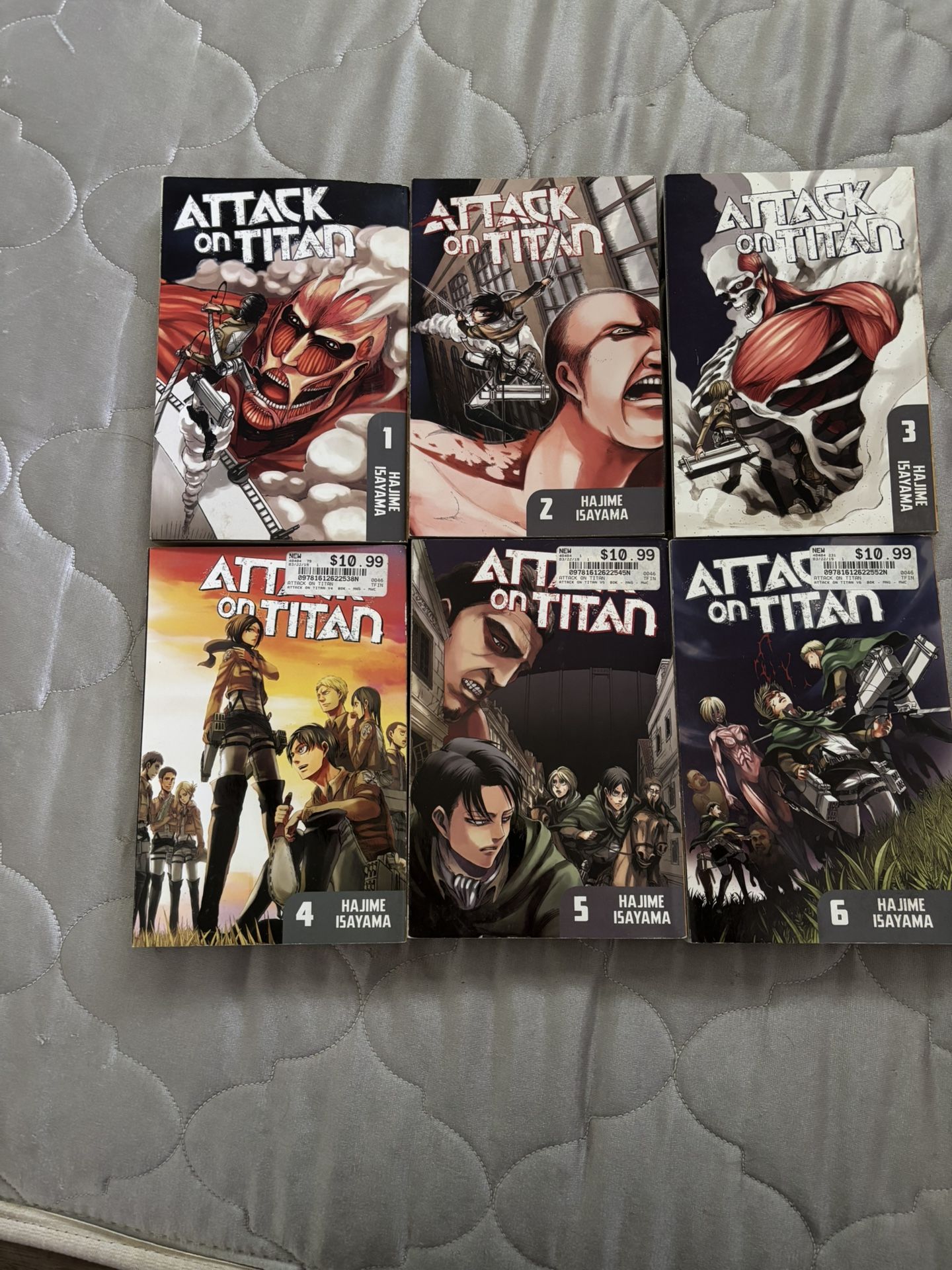 Attack On Titan manga Volume 1-6