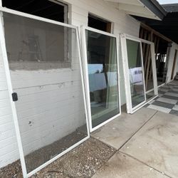 8’ Sliding Patio Door With Sliding Screen Door