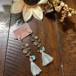Western Flower Drop Earrings 