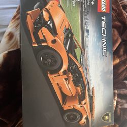 Lego Technic lamborghini 42196 SEALED