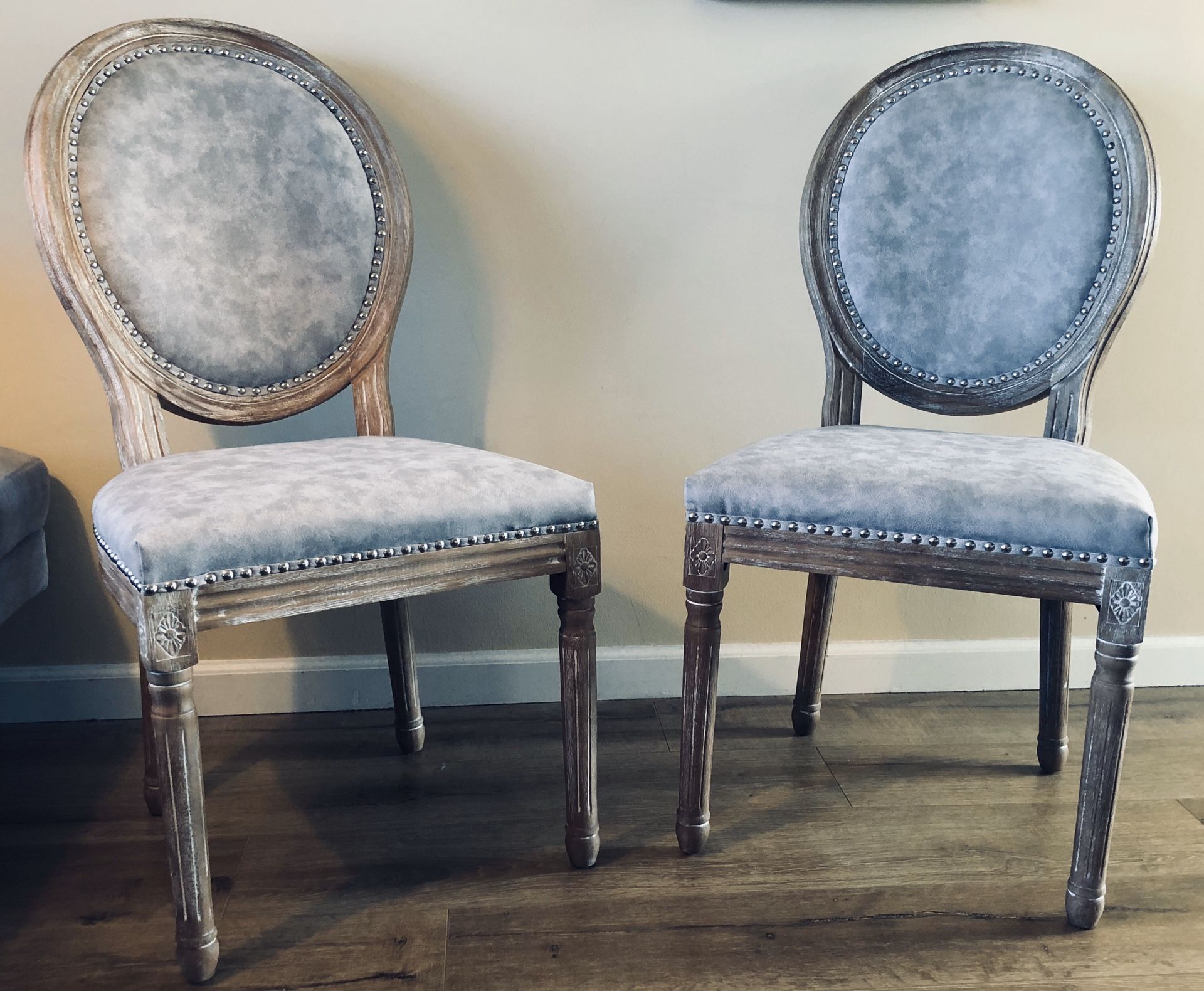 French farmhouse oval back nailhead dining side chairs (2)