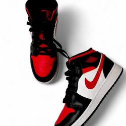 Jordan 1 Mid