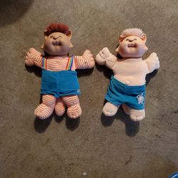 2 Cabbage Patch Kids Dolls 1985