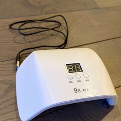 UV light nail lamp