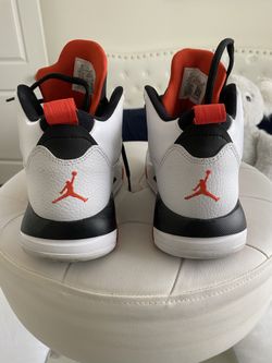 Tennis Shoes Jordan