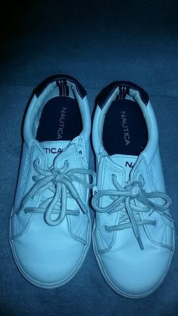 Kids Nautica white leather tennis size 12
