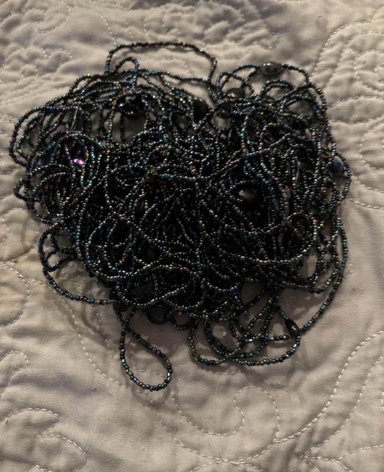 black iridescent necklace tiny beads bead beading crafting jewelry-making embroidery