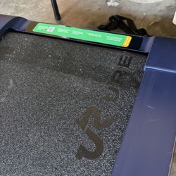 UREVO WALKING PAD/TREADMILL