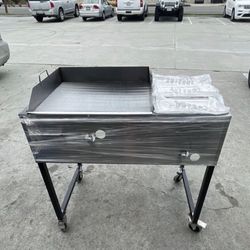 Plancha De 24” Con 3 Charolas Baño María | Incluye Manguera Con Regulador