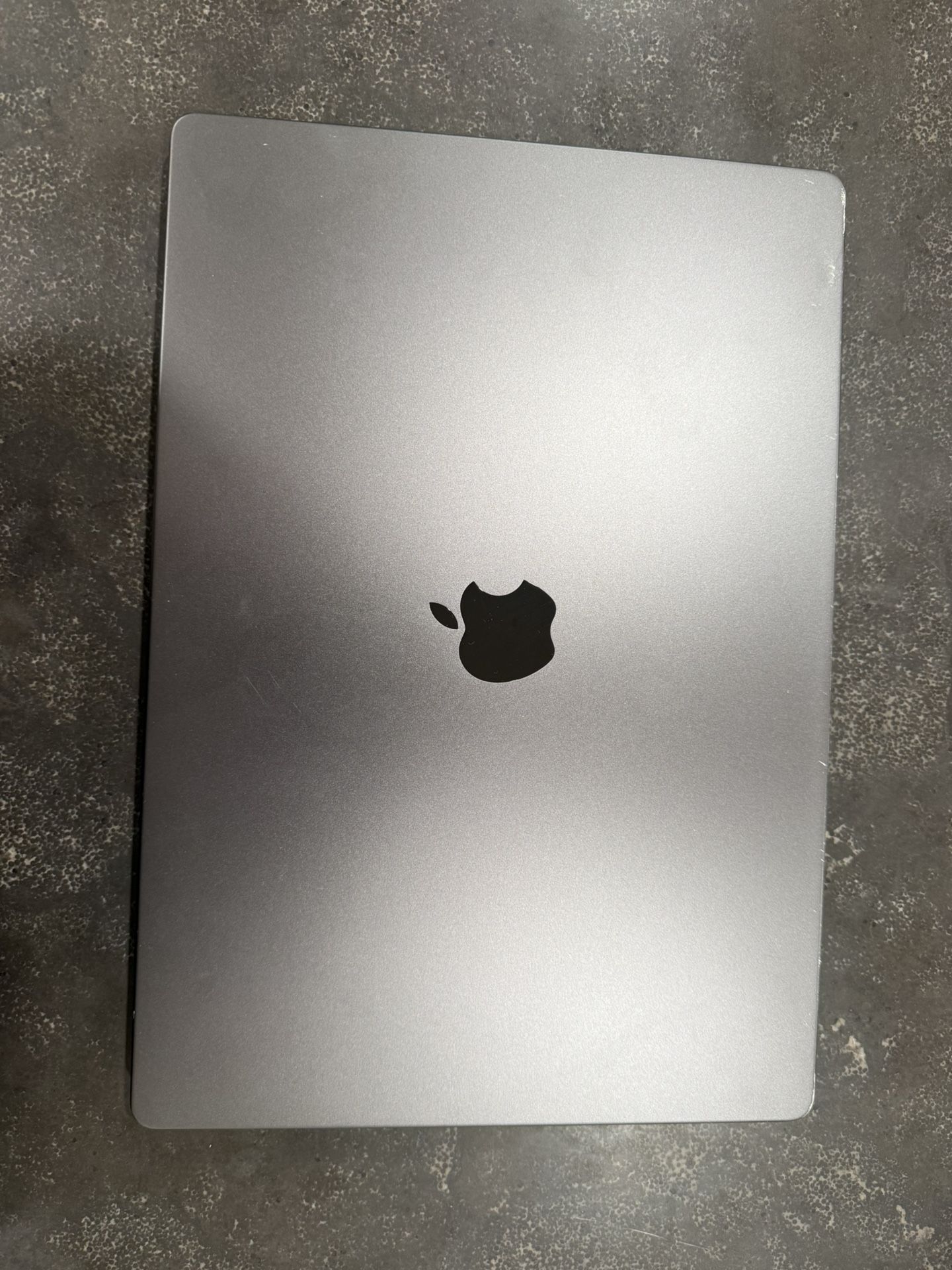 Apple MacBook Pro M3 Pro 16-inch