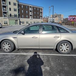 2009 Ford Taurus