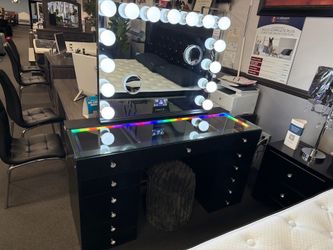 Black Vanity Set