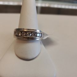 10k White Rings 6 Grams Size 13 If You Are Interested Ask For Maribel Thank You 😊 