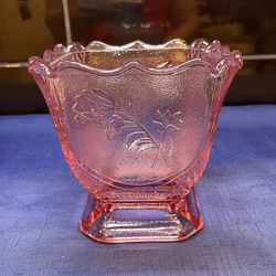 Lovely LE Smith Melissa pink candy dish