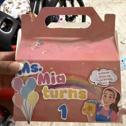 Goodie Box - Ms Rachel 