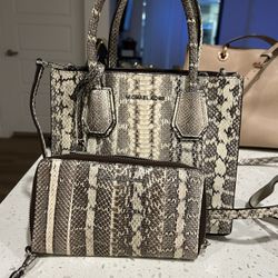 Michael Kors Purse