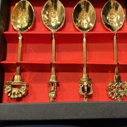 22ct Gold Finish The Royal Collection Set Of 4 Teaspoons 
