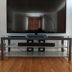 TV Stand (Glass and Metal)
59 x 18 x 20

Excellent condition.
Pickup only in Mayfield Heights. Thanks.