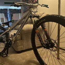 Nukeproof Fully Custom 4X Race, Bike Or Dirt Jumper Best Of The Best!