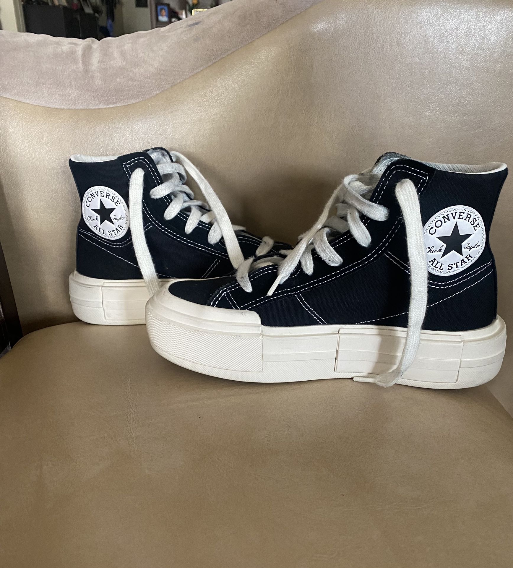 TENIS CONVERSE DE MUJER SIZE:6.5