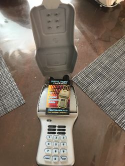 Heavy duty Lock! Never used!