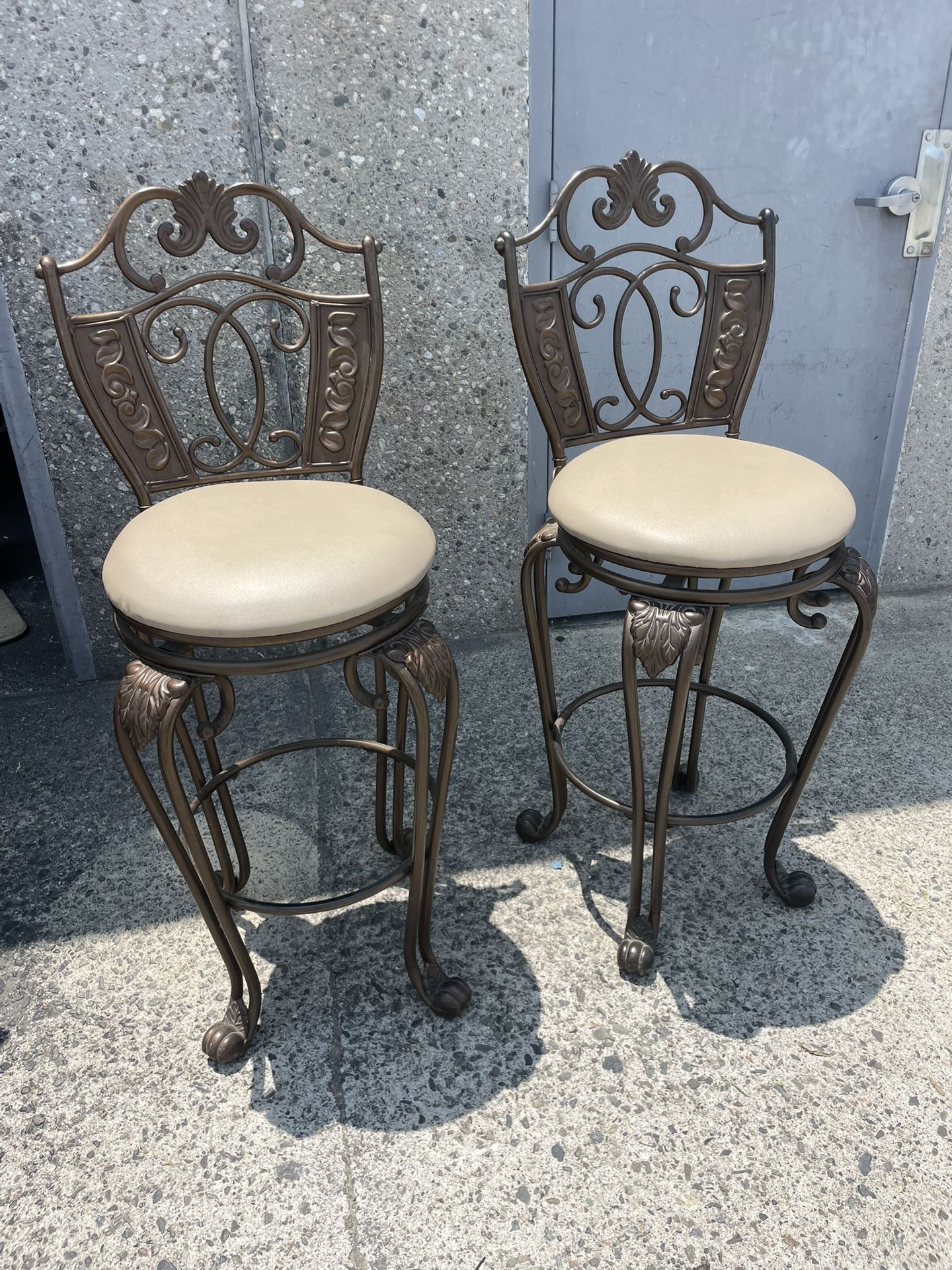 Bar Stool Set (2)