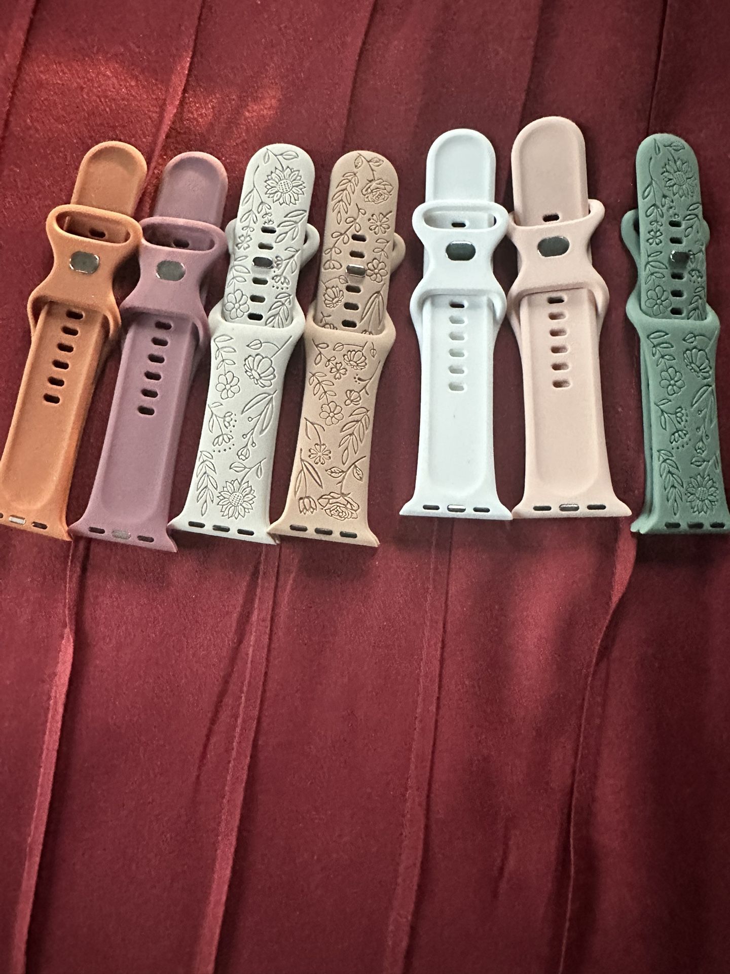 Series 9 Apple Watch W/assorted bands