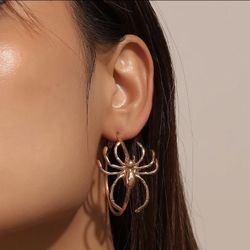 Halloween GOLD SPIDER round hoop earrings