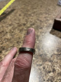 Men’s Sterling Silver Ring Size 8.5 