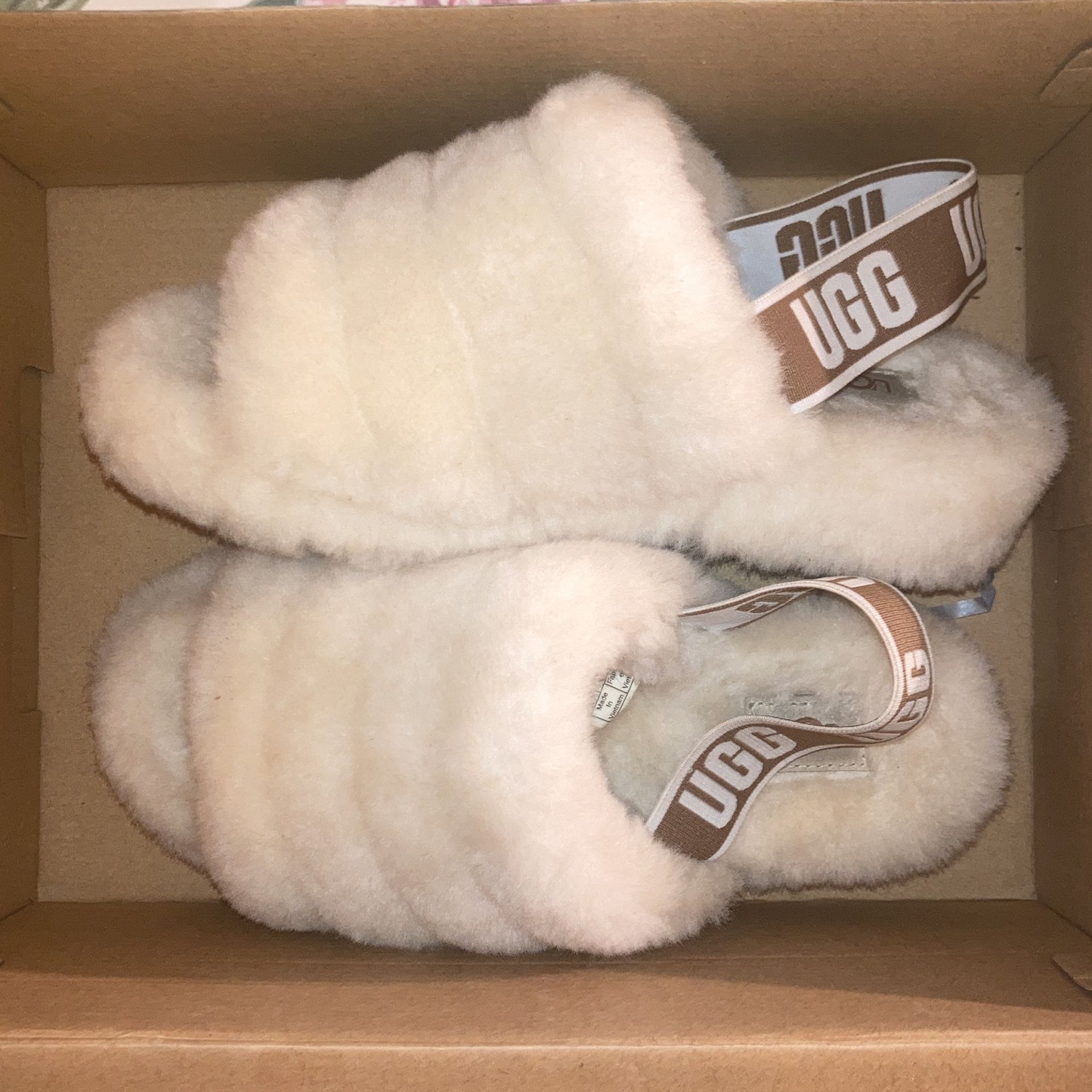 UGG Slides