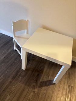 White table and chair for kid