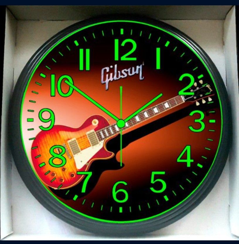 Gibson Guitar Les Paul Music Studio Lounge Glows in the Dark Wall Clock NEW!