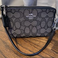 Coach wristlet/purse