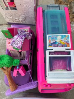 Barbie Malibu Dream House/Camper/jeep