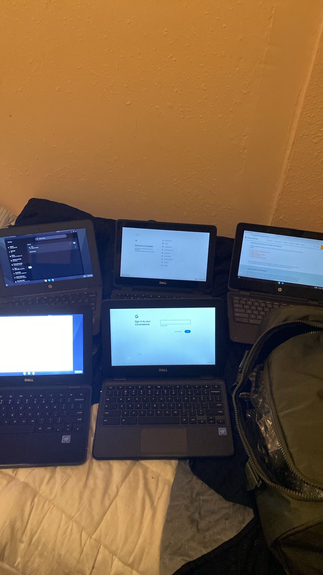 Lot Of touchscreen Chromebooks 