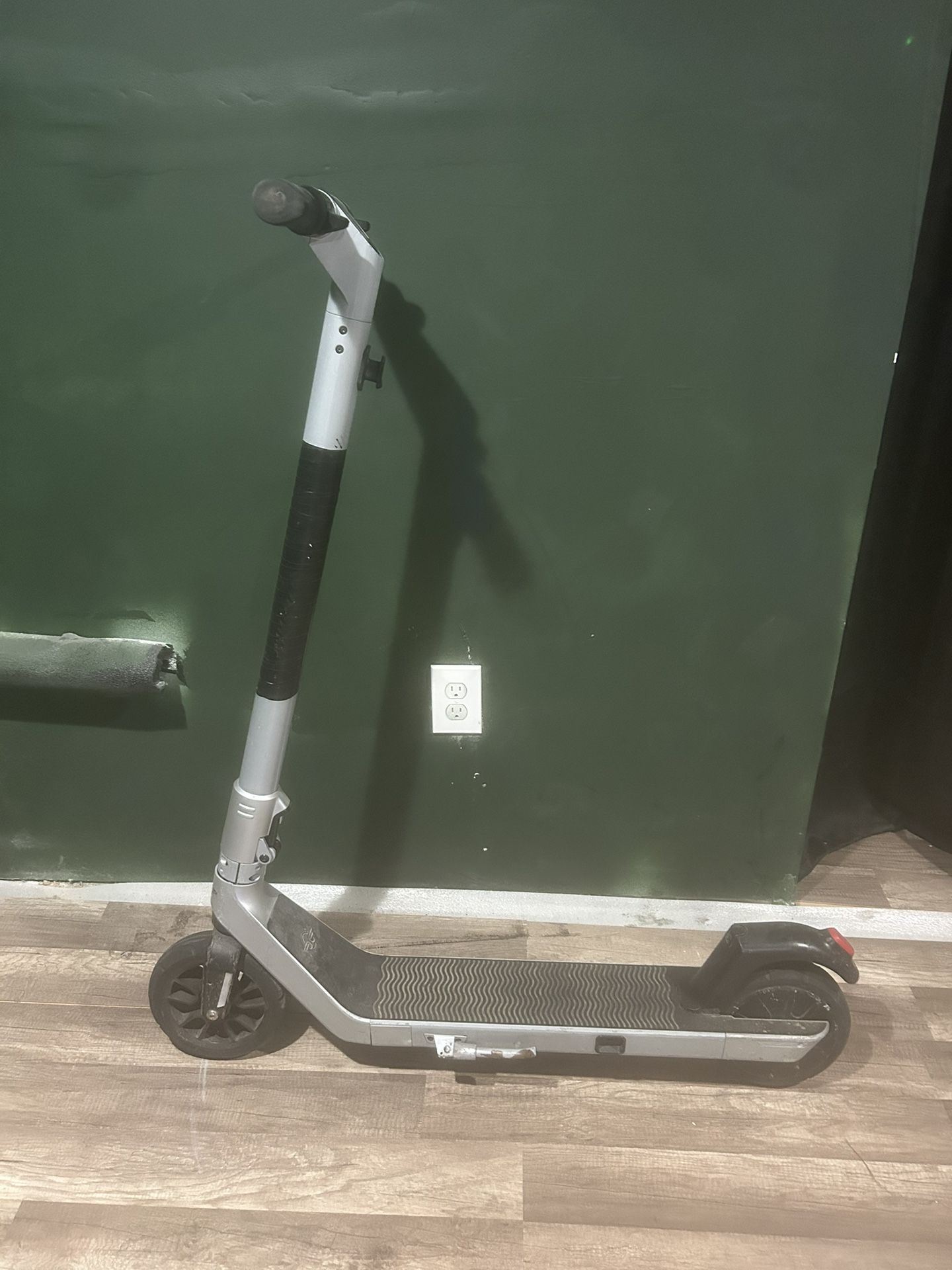 electric scooter